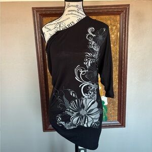 Black One-Shoulder top with Floral Design and chain
